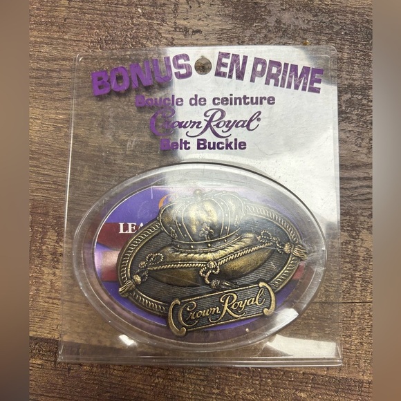 Vintage Crown Royale Brass Belt Buckle - Picture 2 of 3